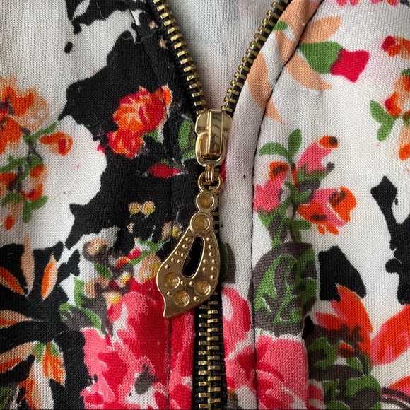 🌹 BOHO BLACK MULTI ASYMMETRICAL FLORAL MIDI DRESS! - Picture 7 of 9